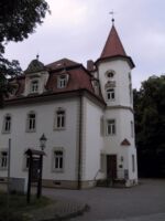Turm rechts